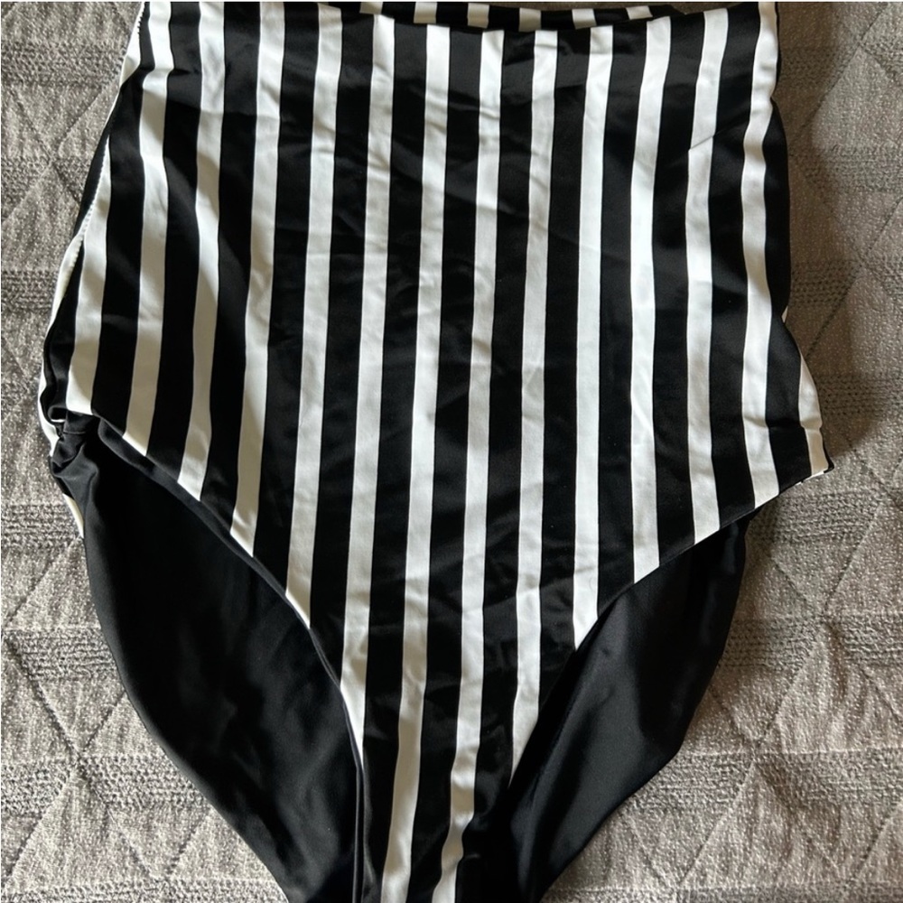 Coral Reef Bali reversible swim bottoms